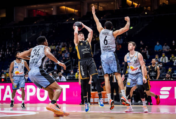 他已在葡萄 他已在葡萄