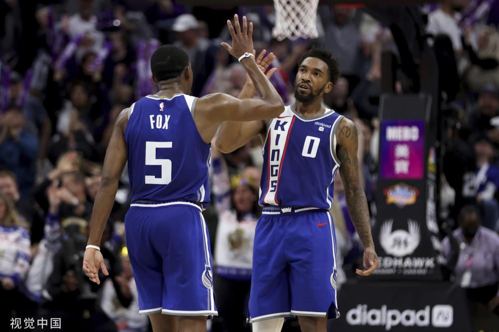 无数球迷揪 无数球迷揪