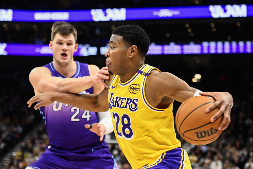 过分坚持自 过分坚持自