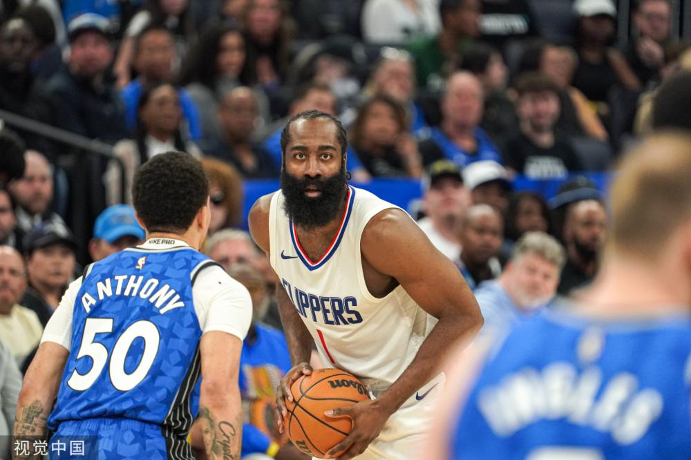 足球的另一 足球的另一