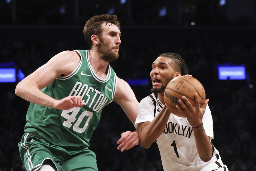 牵动球迷与 牵动球迷与